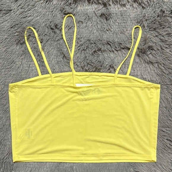 Express Body Contour Compression Square Neck Strappy Cropped Cami - Picture 4 of 5